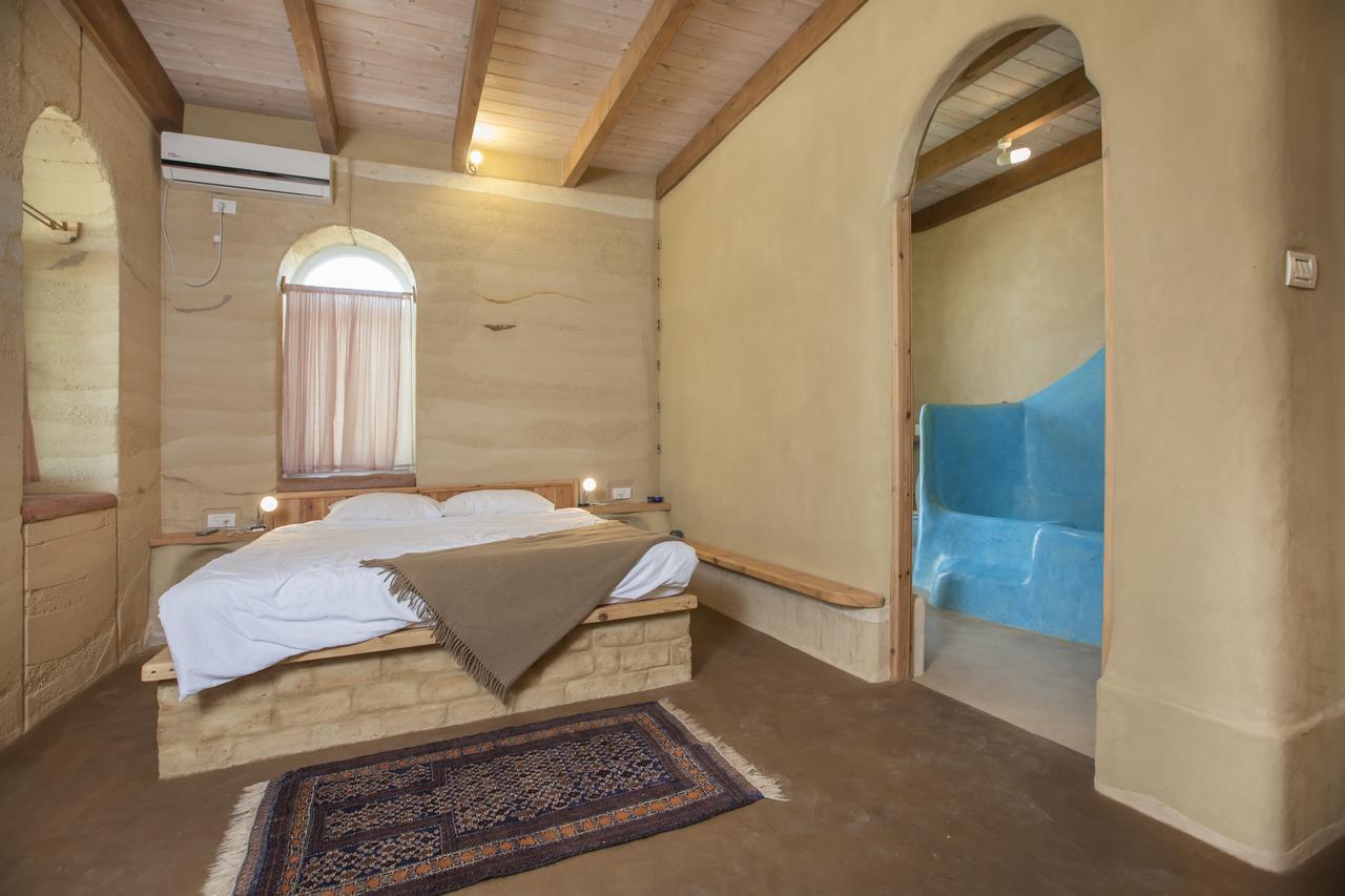 Villa Adama Midreshet Ben Gurion Exterior photo